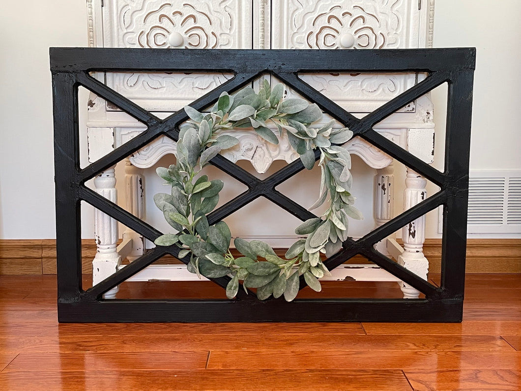 Large Rustic Farmhouse Distressed Wooden Diamond Windowpane Wall Decor Including Wreath