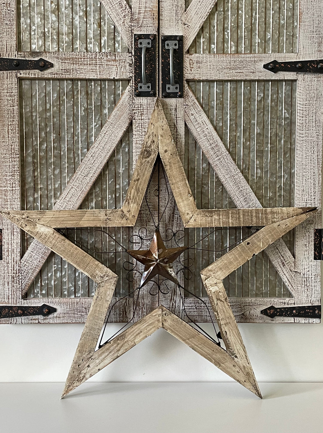 Rustic Wood And Metal Star Wall Decor