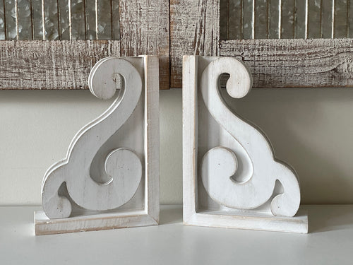 Wood Corbel Table Decor Set