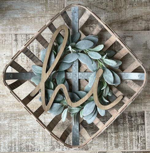 Farmhouse Rustic Tobacco Basket Including Wreath Wall Decor