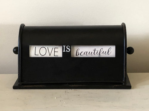 Inspirational Box Table Decor