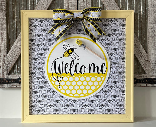 Bee Wall Decor Including Wreath