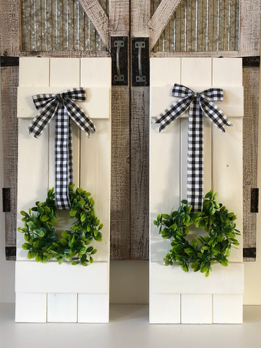 Farmhouse Wood Wall Decor Buffalo Check Set Including Wreath