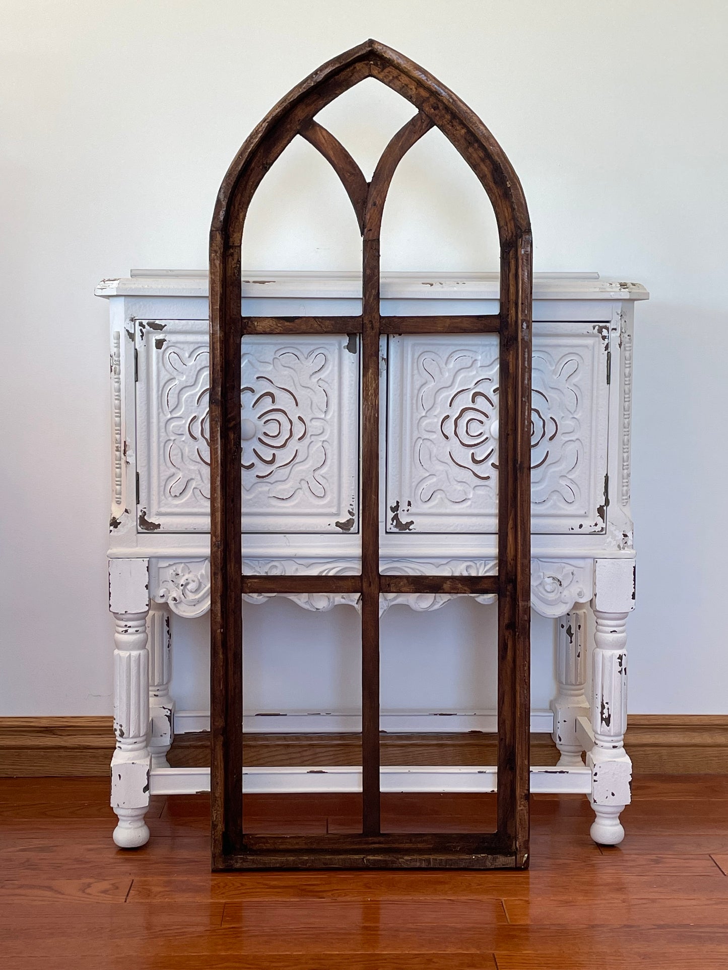 Large Rustic Farmhouse Wood Cathedral Arch