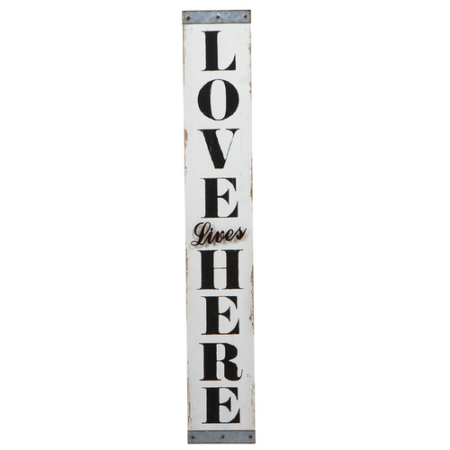 Love Lives Here Wall Decor