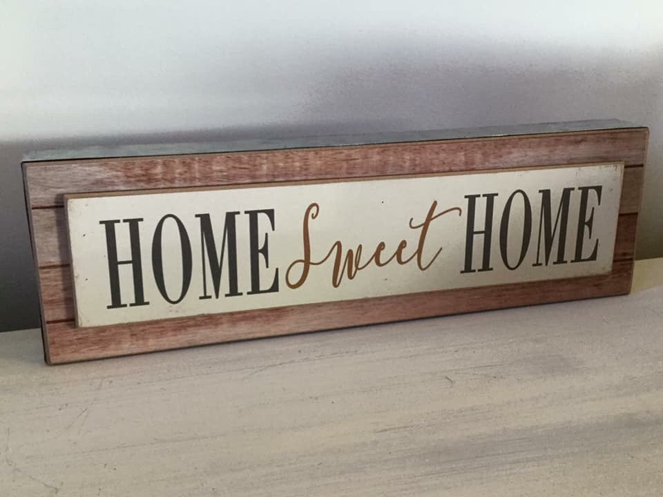 Home Sweet Home Table Decor